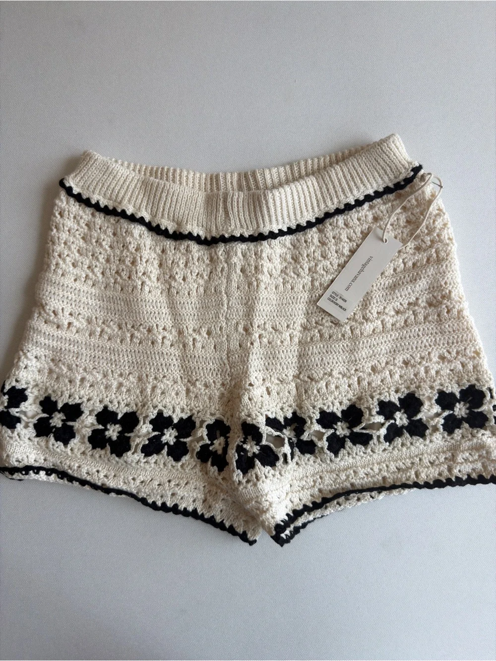NWT Vintage Havana Crochet Floral Wide Leg Shorts